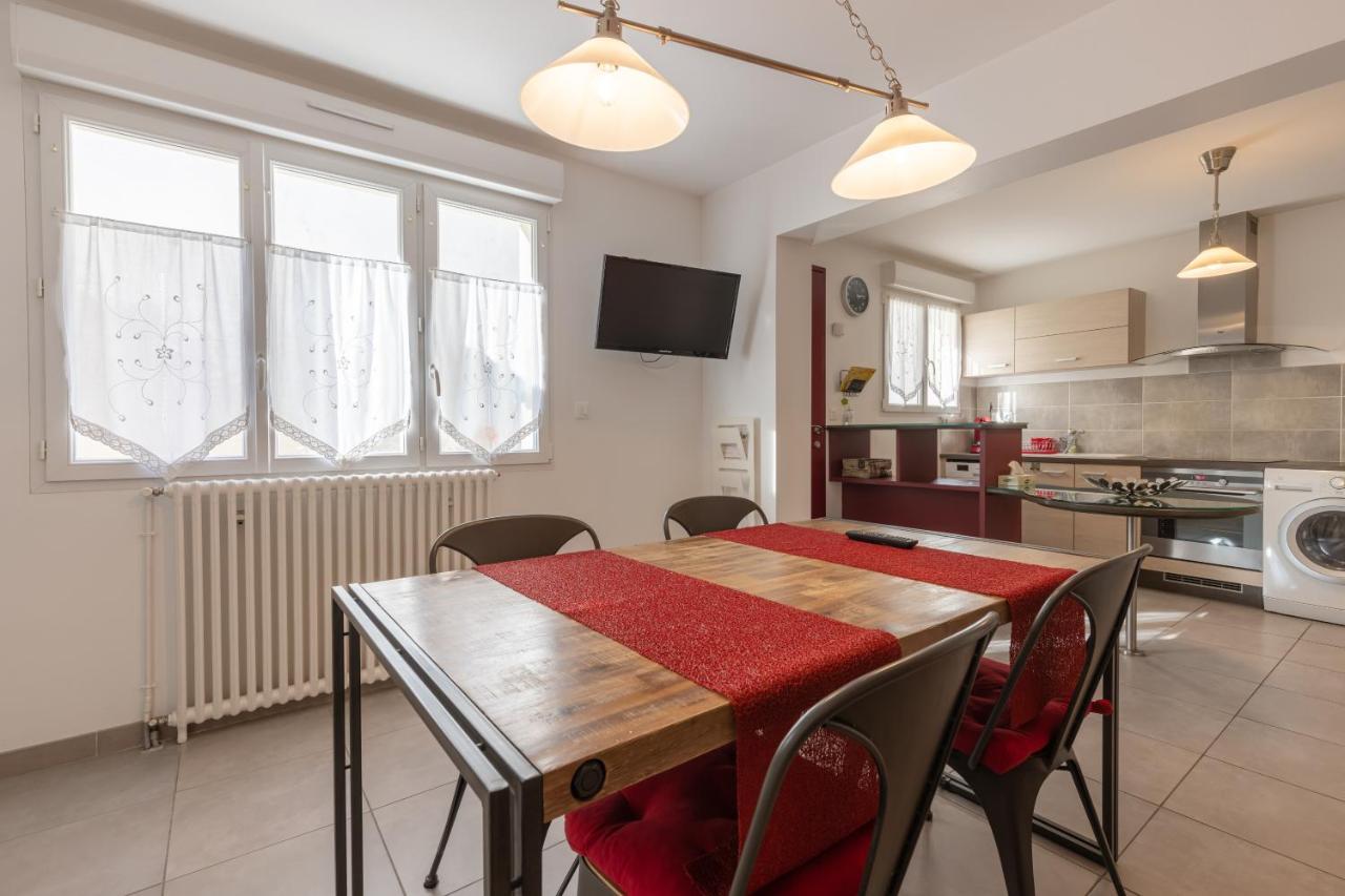 Maison De Ville 2 Chambres "Alambic" Jonzac Dış mekan fotoğraf